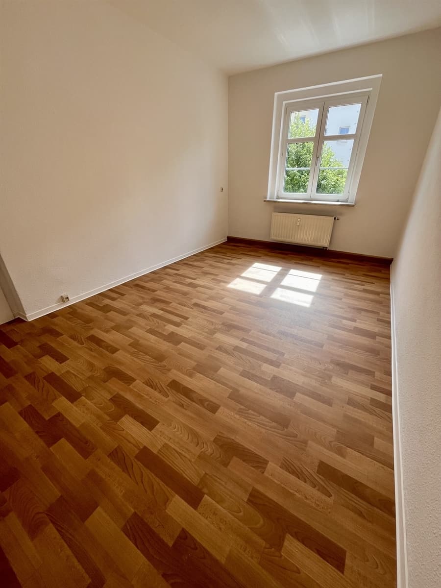 Helle 2-Raum-Wohnung mit Balkon - Ansicht 3
