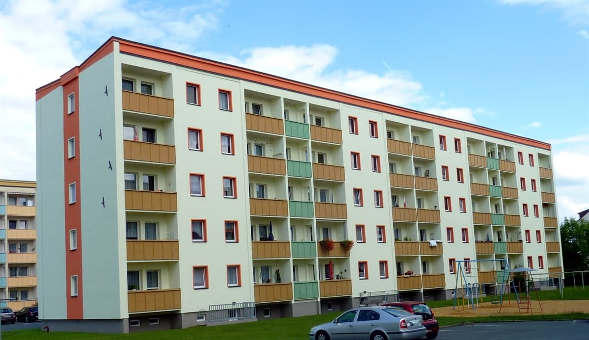 Neu sanierte, helle 3-Raumwohnung mit Balkon, Dusche und attraktivem Kraxelbonus