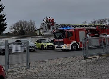 Weihnachtlicher Besuch mit der Feuerwehr
