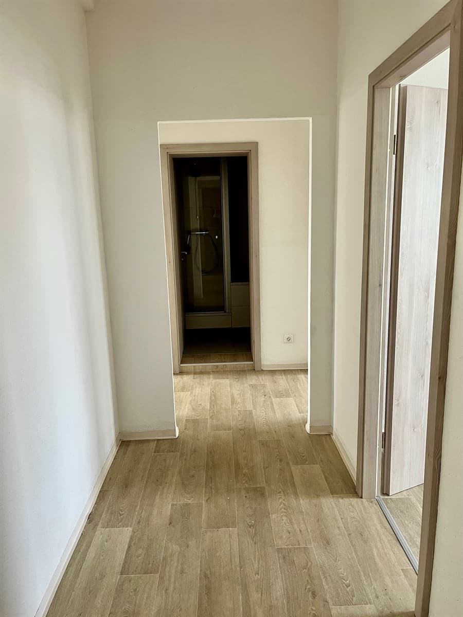 4-Raum-Wohnung mit zwei Balkonen und saniertem Bad inkl. 10 % Kraxelrabatt - Ansicht 2