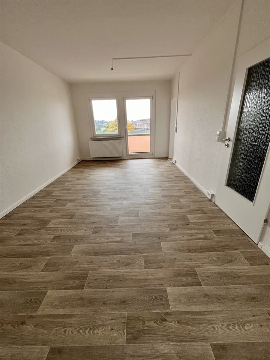 neu sanierte 2-Raum-Wohnung mit Balkon - Ansicht 3