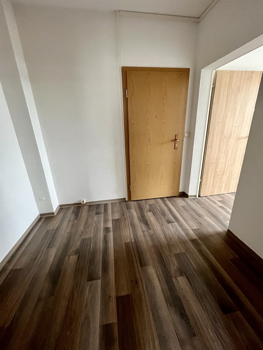 3-Raum-Wohnung mit Balkon und Einbauküche - Ansicht 2