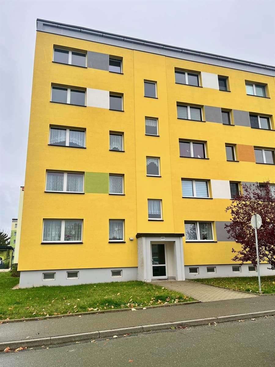 3-Raum-Wohnung mit Balkon und Einbauküche