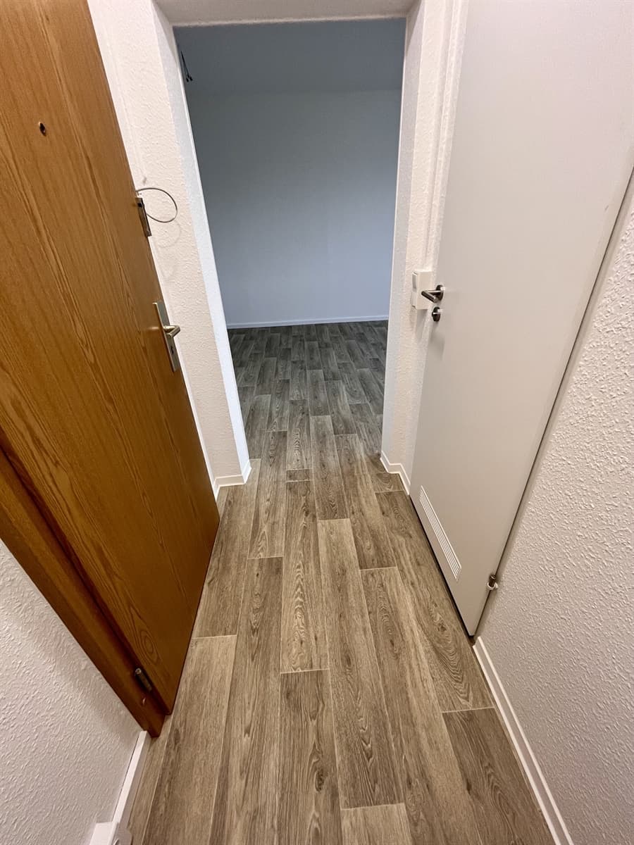 neu sanierte 2-Raum-Wohnung mit Balkon - Ansicht 2